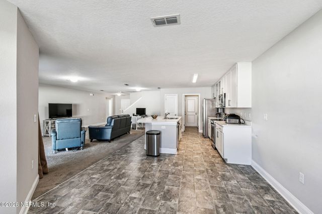 1723 BOSTON COMMONS Way, Jacksonville, FL 32221