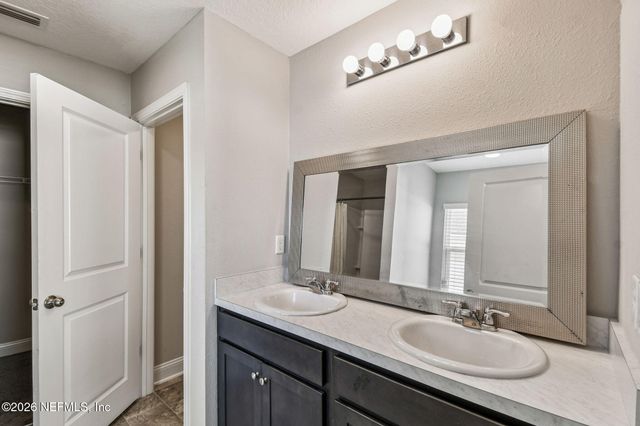 1723 BOSTON COMMONS Way, Jacksonville, FL 32221