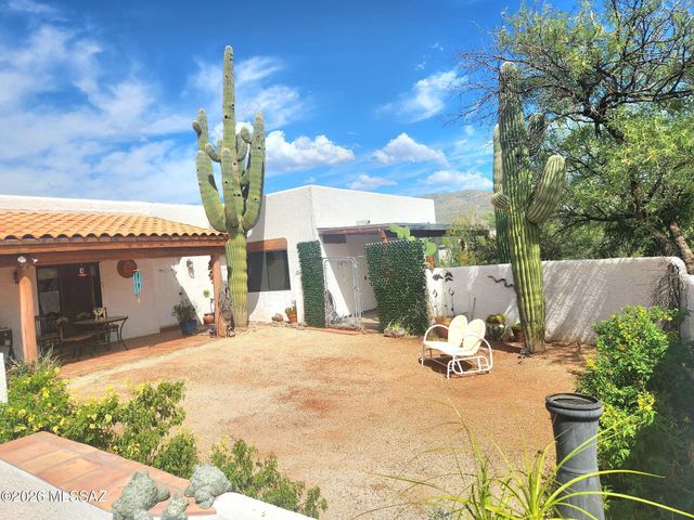 11470 E Escalante Road, Tucson, AZ 85730