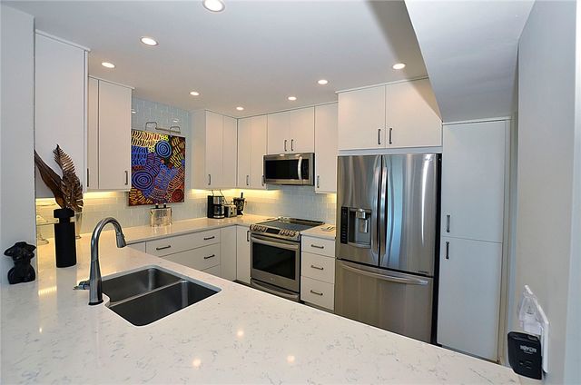 1616 Ocean Drive 103, Vero Beach, FL 32963