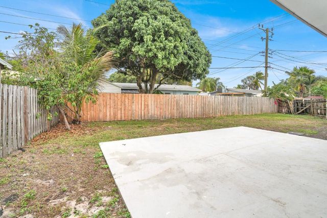 1511 NE 32nd Court, Pompano Beach, FL 33064