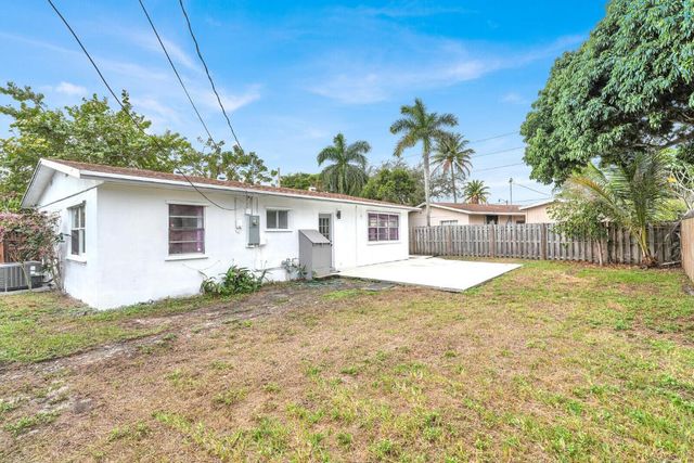 1511 NE 32nd Court, Pompano Beach, FL 33064