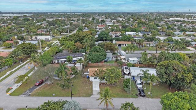 1511 NE 32nd Court, Pompano Beach, FL 33064