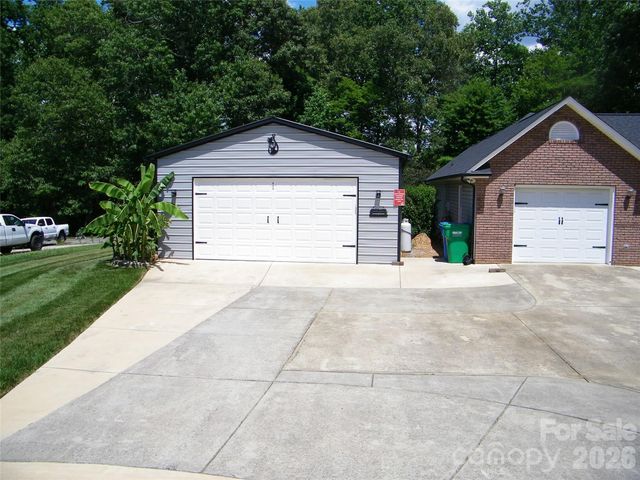 609 Redah Avenue, Locust, NC 28097