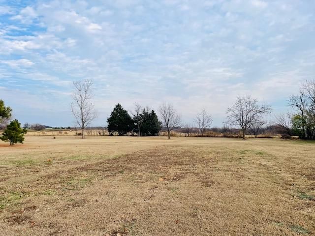 410 Sky Lane, Tuttle, OK 73089