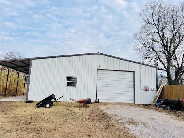 410 Sky Lane, Tuttle, OK 73089