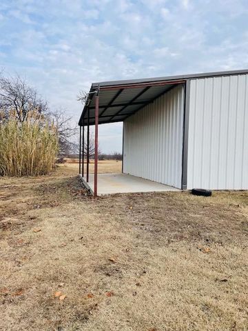 410 Sky Lane, Tuttle, OK 73089