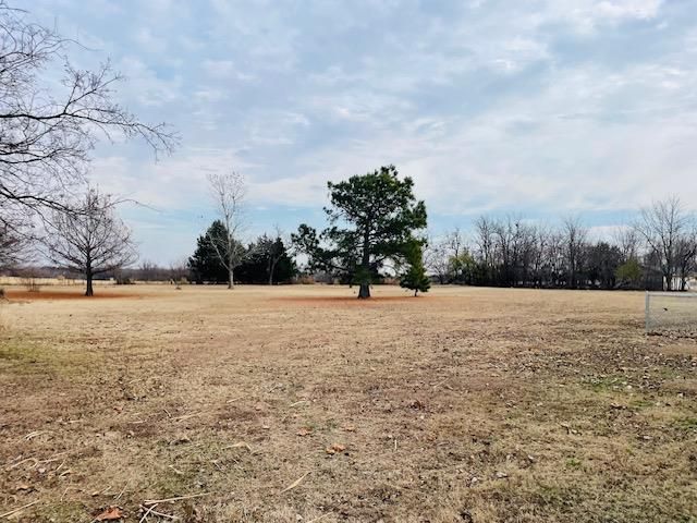 410 Sky Lane, Tuttle, OK 73089