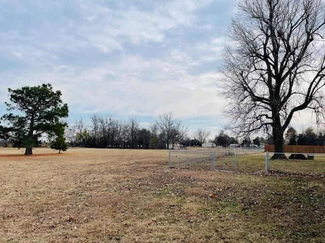 410 Sky Lane, Tuttle, OK 73089