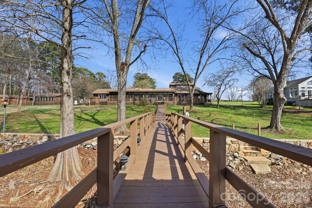 236 Apache Road, Troutman, NC 28166