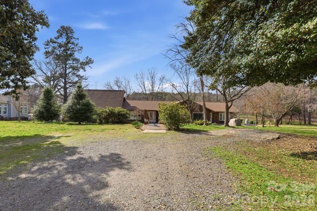 236 Apache Road, Troutman, NC 28166
