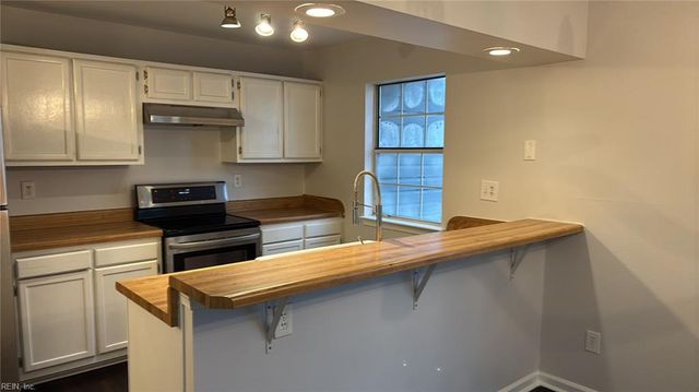 4620 Genoa CIR, Virginia Beach, VA 23462