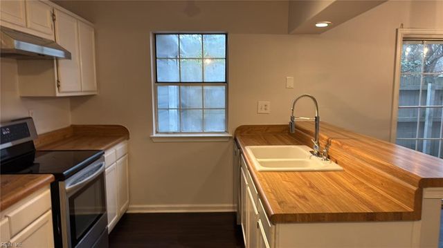 4620 Genoa CIR, Virginia Beach, VA 23462