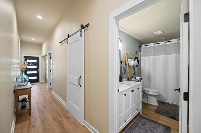 7278 Chadwick Hogan Road, Chappell Hill, TX 77426