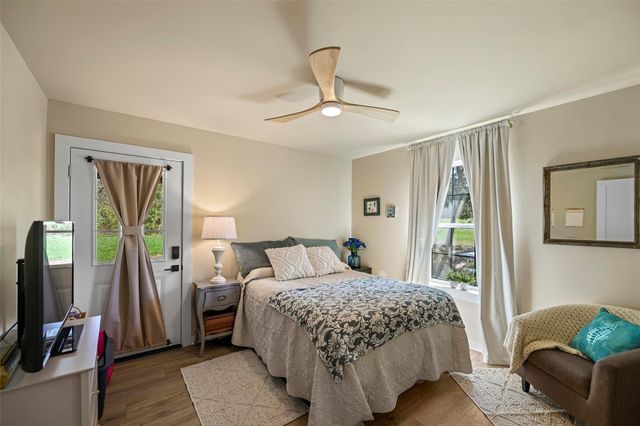 7278 Chadwick Hogan Road, Chappell Hill, TX 77426