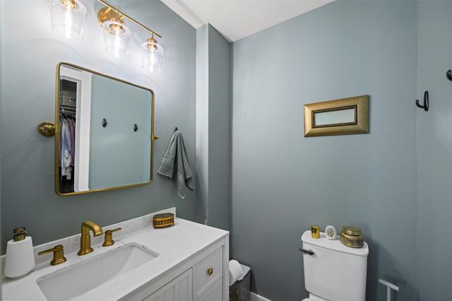 7278 Chadwick Hogan Road, Chappell Hill, TX 77426