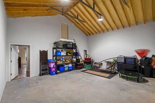 7278 Chadwick Hogan Road, Chappell Hill, TX 77426