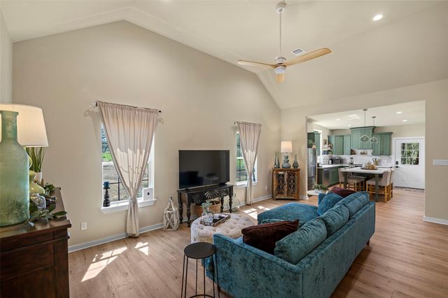 7278 Chadwick Hogan Road, Chappell Hill, TX 77426