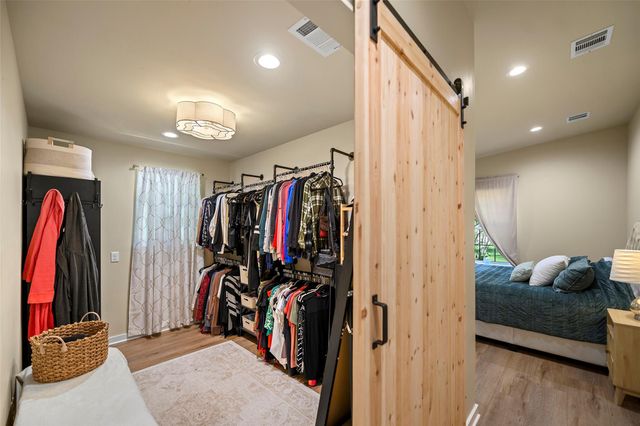 7278 Chadwick Hogan Road, Chappell Hill, TX 77426