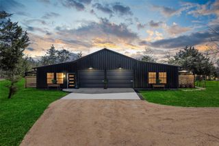 7278 Chadwick Hogan Road, Chappell Hill, TX 77426