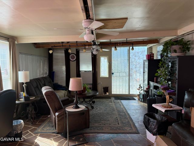 44213 Fenhold Street, Lancaster, CA 93535