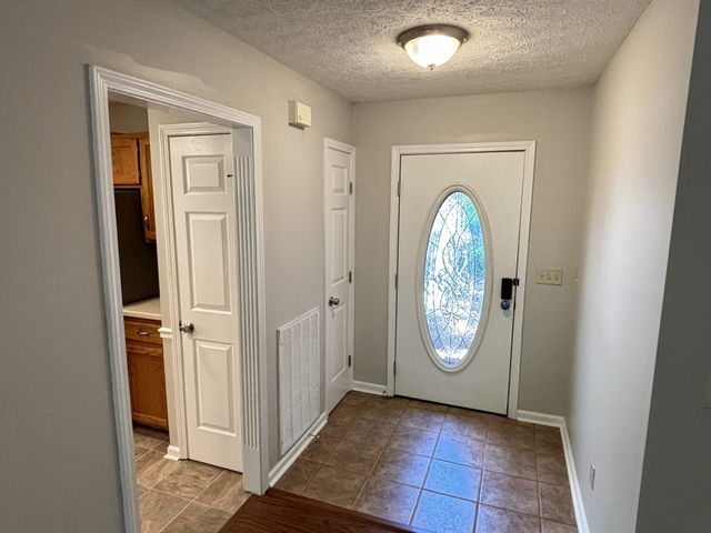 109 Redbud Dr, Hendersonville, TN 37075