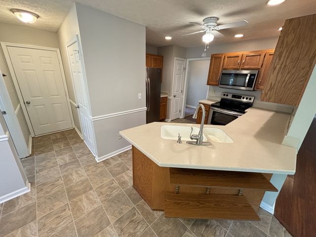 109 Redbud Dr, Hendersonville, TN 37075