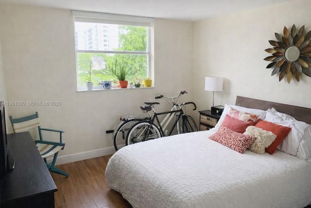 1801 S Treasure Dr 426, North Bay Village, FL 33141