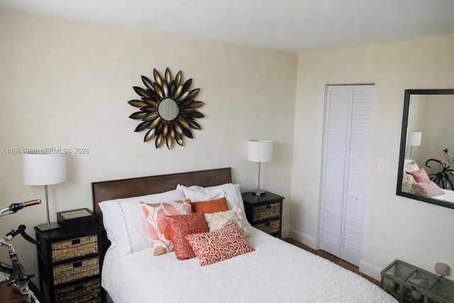 1801 S Treasure Dr 426, North Bay Village, FL 33141