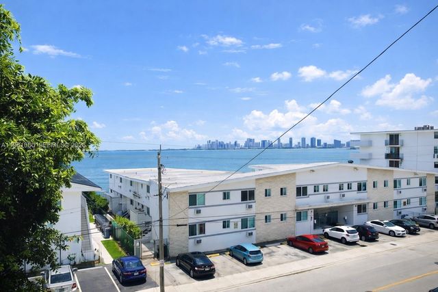 1801 S Treasure Dr 426, North Bay Village, FL 33141