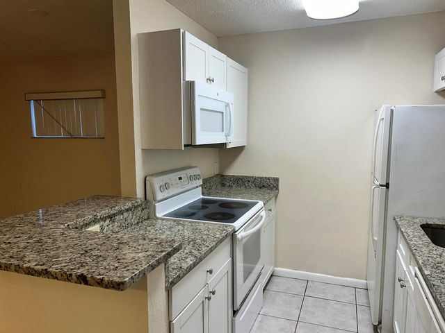 23 Crossings Circle E, Boynton Beach, FL 33435