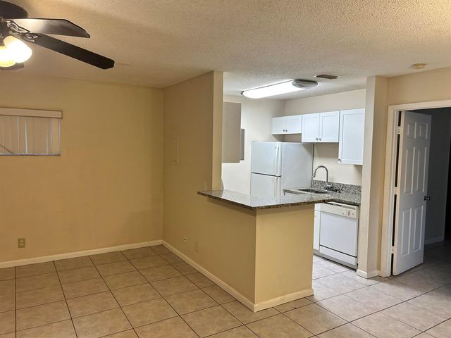 23 Crossings Circle E, Boynton Beach, FL 33435