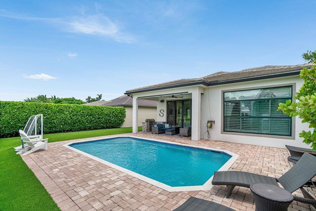 8331 Grand Prix Lane, Boynton Beach, FL 33472