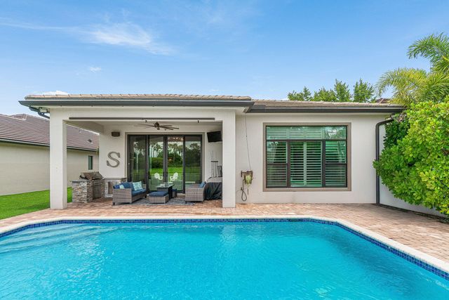 8331 Grand Prix Lane, Boynton Beach, FL 33472