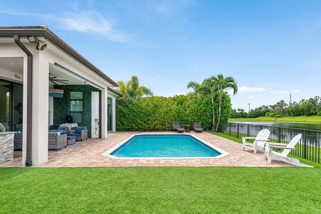 8331 Grand Prix Lane, Boynton Beach, FL 33472