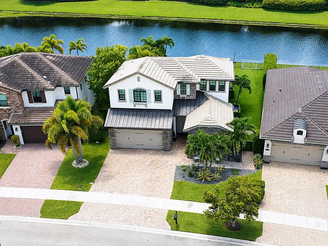 8331 Grand Prix Lane, Boynton Beach, FL 33472