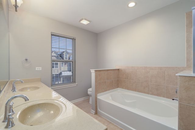 3460 Bradbury Circle, Aurora, IL 60504