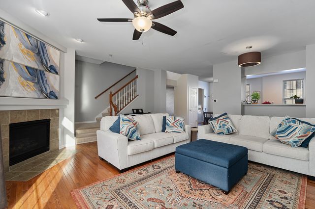 3460 Bradbury Circle, Aurora, IL 60504