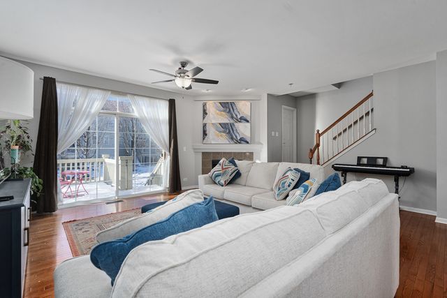 3460 Bradbury Circle, Aurora, IL 60504