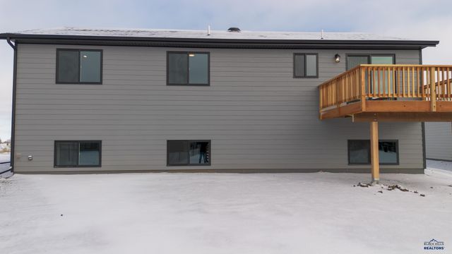 619 BULL RUN DR, Box Elder, SD 57719