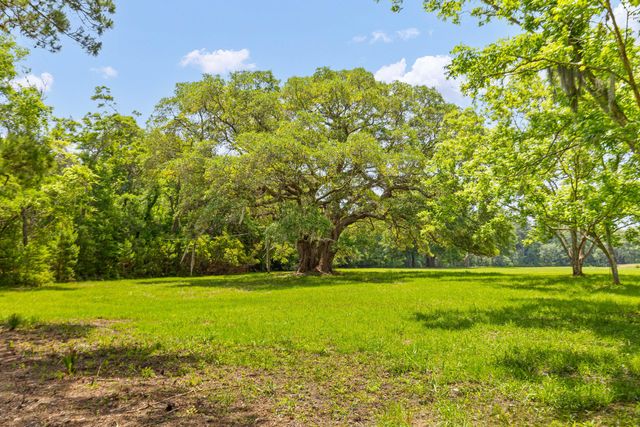 2571 Bryans Dairy Road, Johns Island, SC 29455