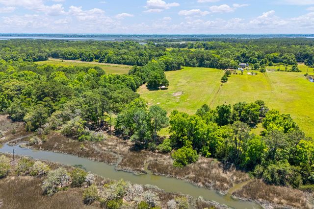 2571 Bryans Dairy Road, Johns Island, SC 29455