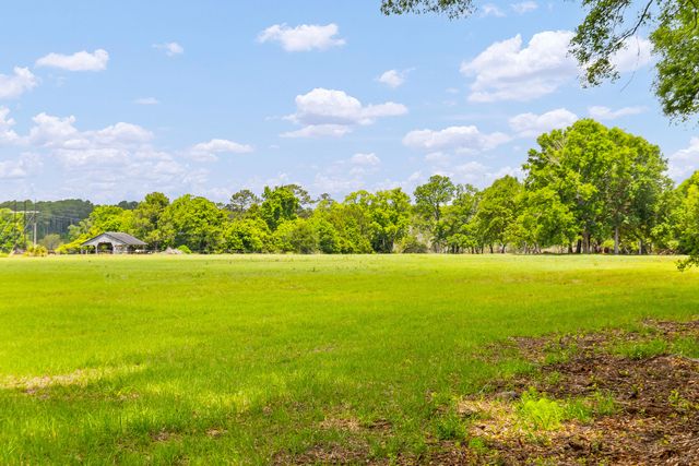 2571 Bryans Dairy Road, Johns Island, SC 29455
