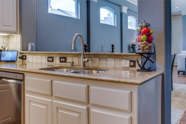5006 Cedar Springs Road C, Dallas, TX 75235