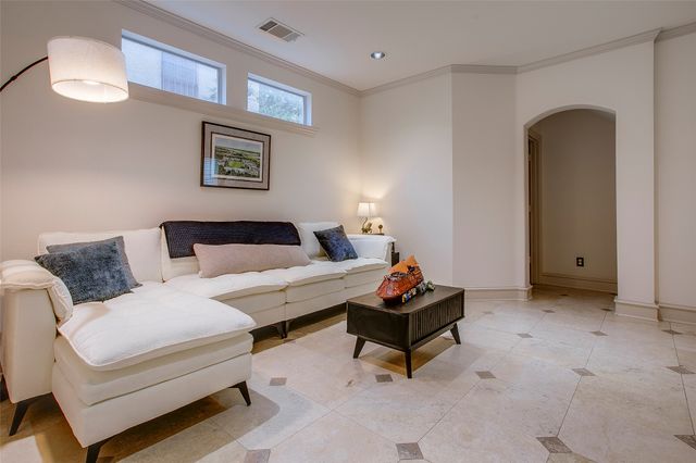 5006 Cedar Springs Road C, Dallas, TX 75235