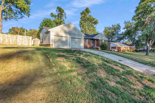 3002 ROBBIEDON ST, Memphis, TN 38128