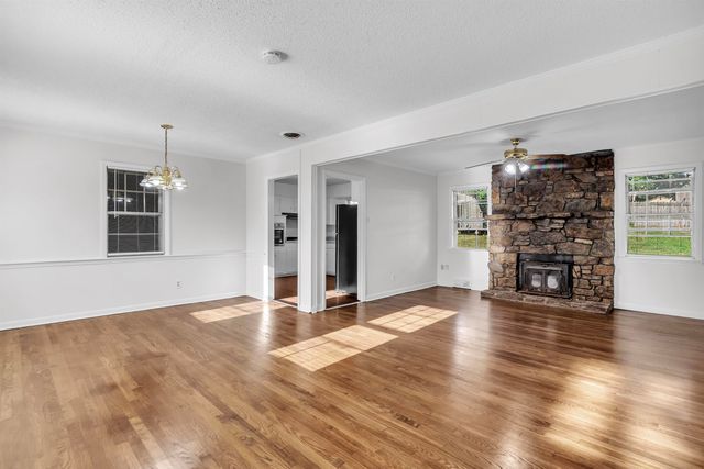 3002 ROBBIEDON ST, Memphis, TN 38128