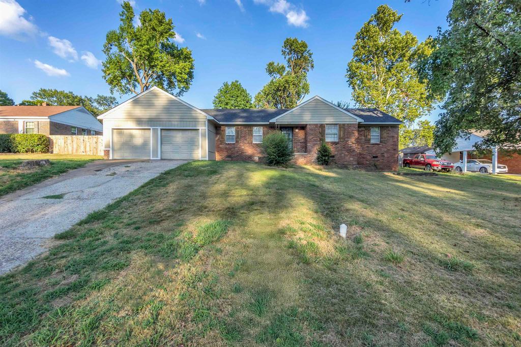 3002 ROBBIEDON ST, Memphis, TN 38128