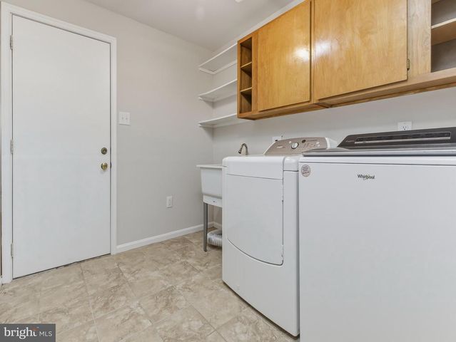 706 HICKORY CT, Monroeville, NJ 08343