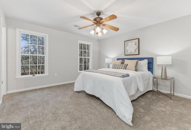 706 HICKORY CT, Monroeville, NJ 08343